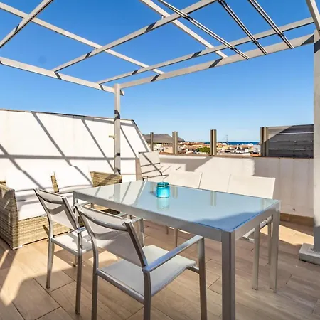 Port De 44 Moderno Con Terraza * يانكا